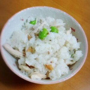 白だしで簡単♪鷄と梅干しの炊き込みご飯